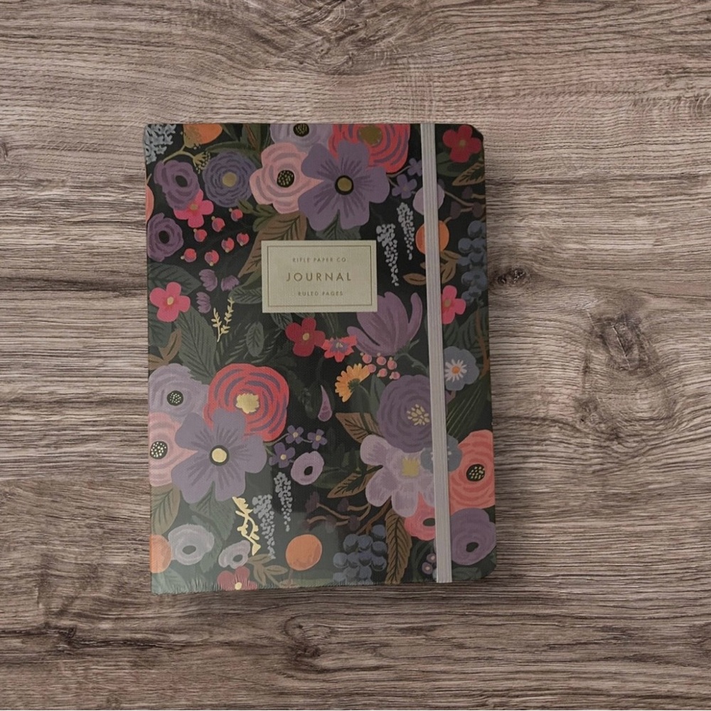 Rifle Paper Co. Journal - 144 Ruled Pages w/ Gold Pen 6” X 8.5” Floral NEW
